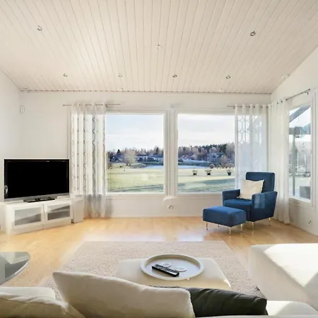 Apartman Four Bedroom Arctic Harmony *