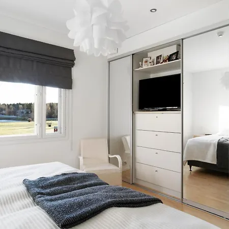 Four Bedroom Arctic Harmony Apartman