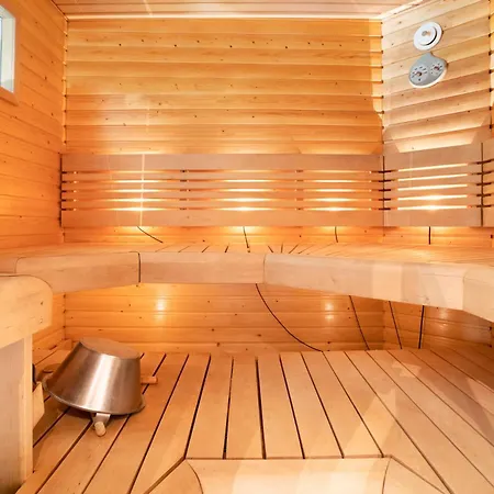 Four Bedroom Arctic Harmony Rovaniemi